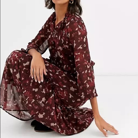 Y.A.S Abstract Floral Maxi Dress with Ruffle Detail - Picture 2 of 4